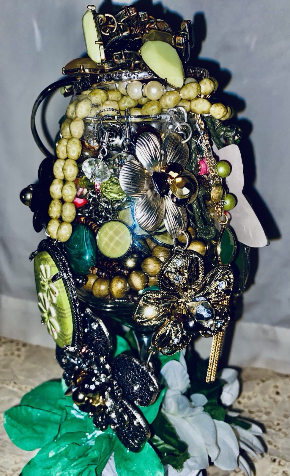 💚Enchanted Green Forest Whimsical Mystery Jewelry Jar – All Wearable pieces🌿💚