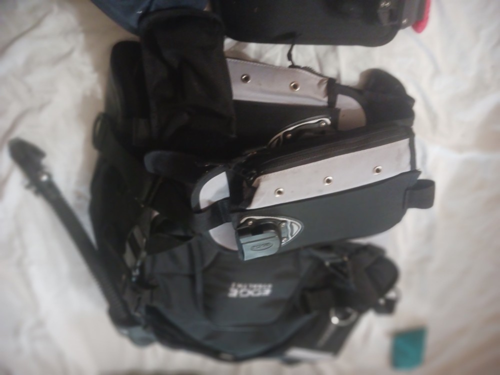 New Edge Stealth 2 BCD diving jacket with weights, extra large