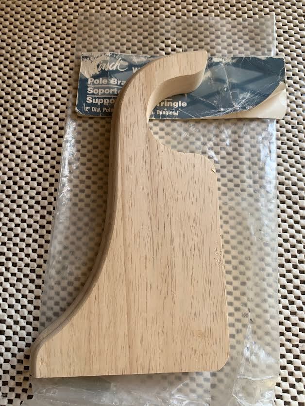 1- Kirsch brackets for a 2" Wood pole