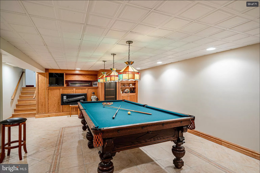 Victor Billiards (Rosatto Barry) pool table, circa 1906 - solid chestnut