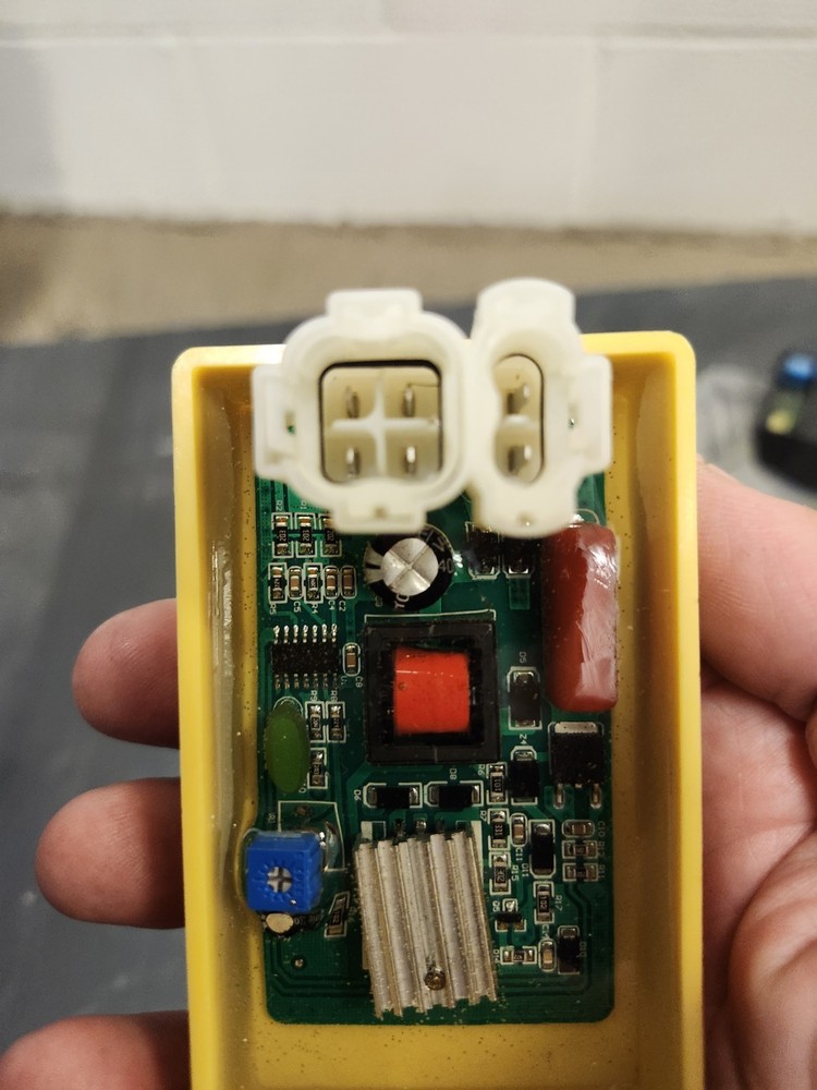 PERFORMANCE ADJUSTABLE CDI- DC FIRED 6 PIN ROUND CORNERED 6+2 CONFIGURATION