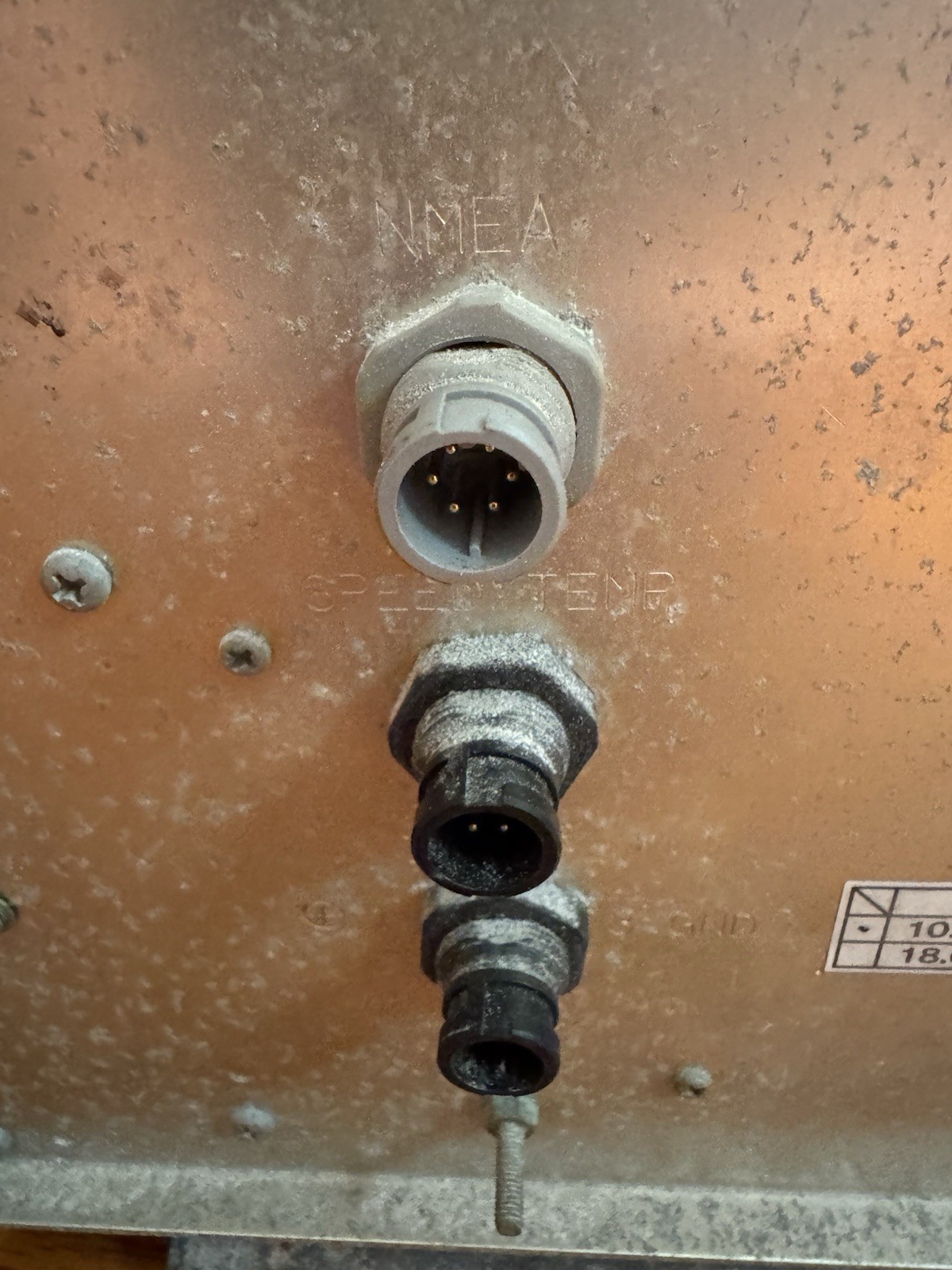 Furuno FCV-292 Color CRT Sounder - 50/200 kHz Untested As Is Estate Find