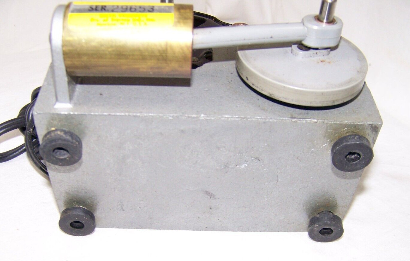 Vintage DELTA DELUXE PISTON PUMP Aquarium Piston Air Pump