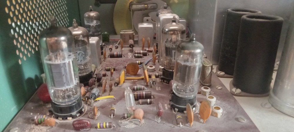 Heathkit CW Transceiver Model HW-16