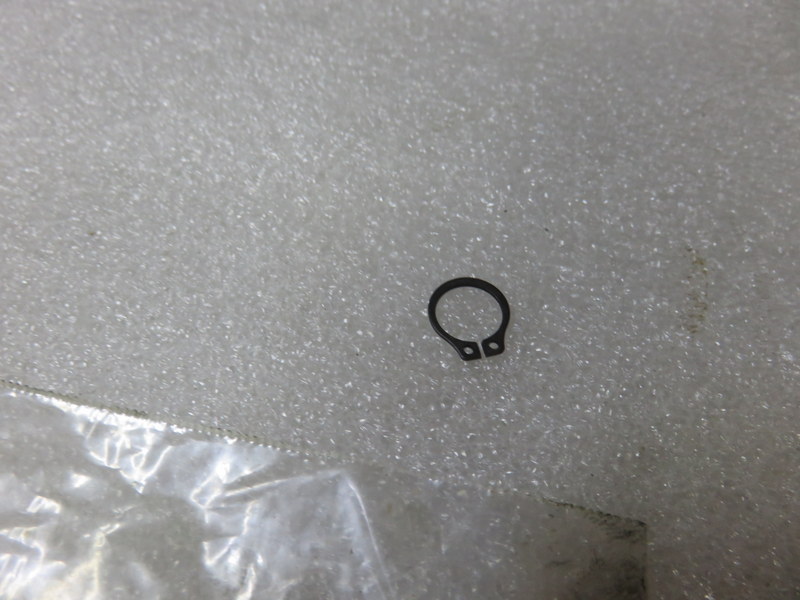 Z20 OMC Evinrude Johnson 513398 Ring, Retaining