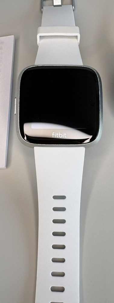 Fitbit Versa Smart Watch Lite Edition - white Open Box (Read)
