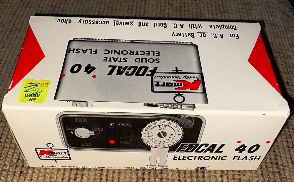 VINTAGE K-Mart Focal 40 Solid State Electronic Flash - Tested
