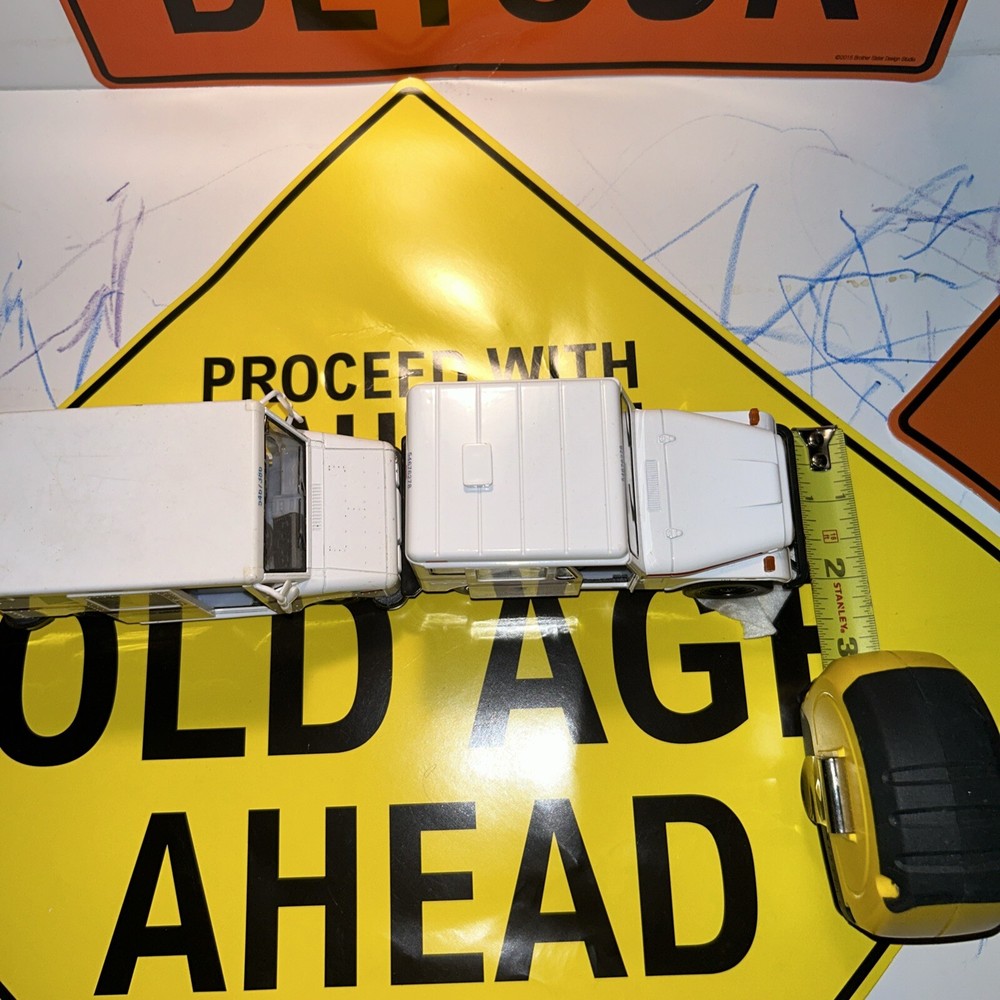 mail truck toy