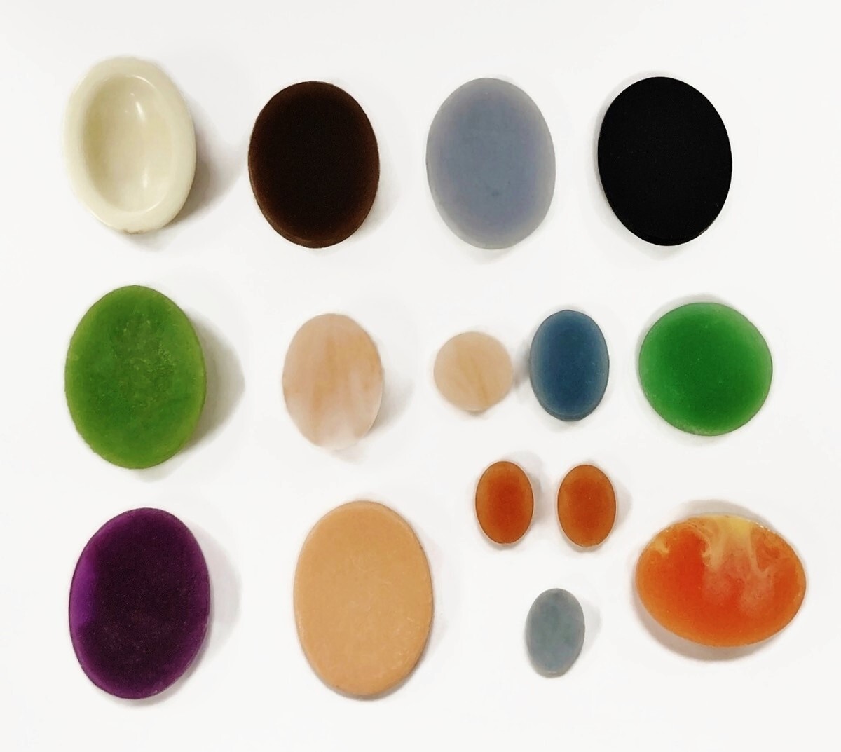 15 Vintage Resin Cameos (West German, Hong Kong, Japan) DIY Jewelry Crafting C82