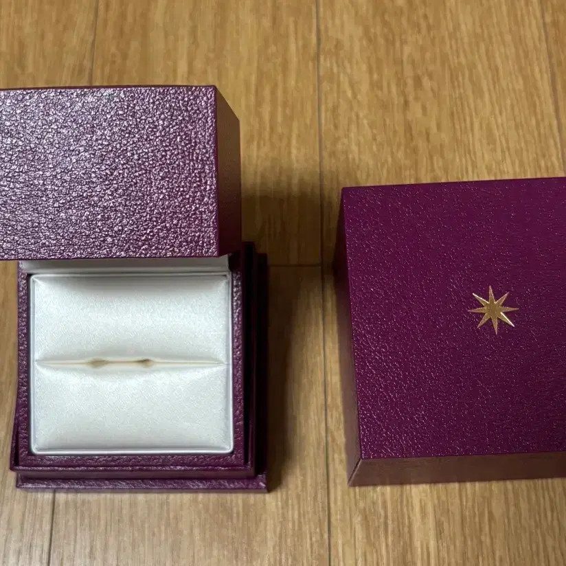 BVLGARI Ring Case Official