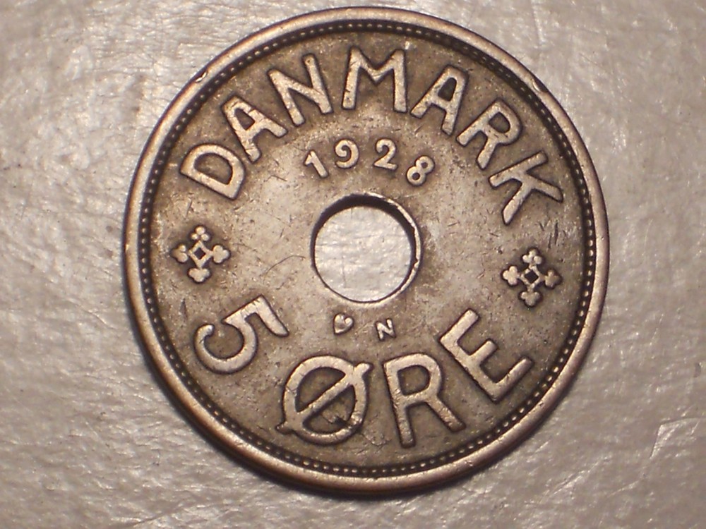 Denmark 1928 5 ORE (VF & Attractive)