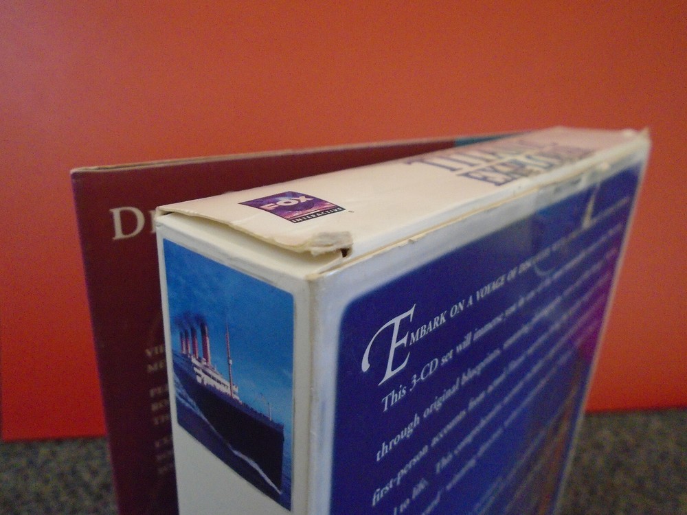 James Camerons Titanic Explorer