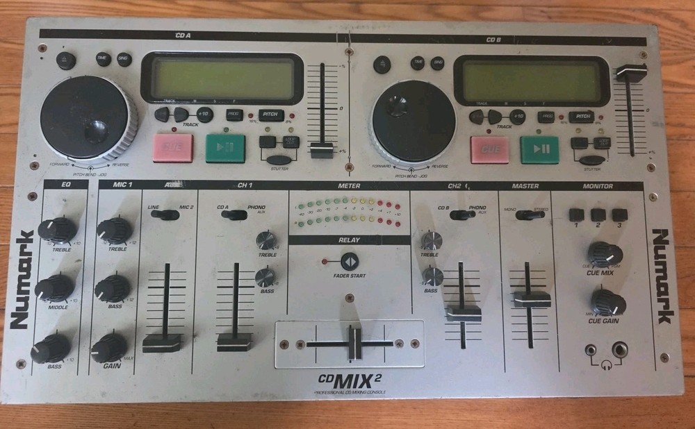 NUMARK CDMIX2 PROFESSIONAL CD MIXING CONSOLE - Untested - Read