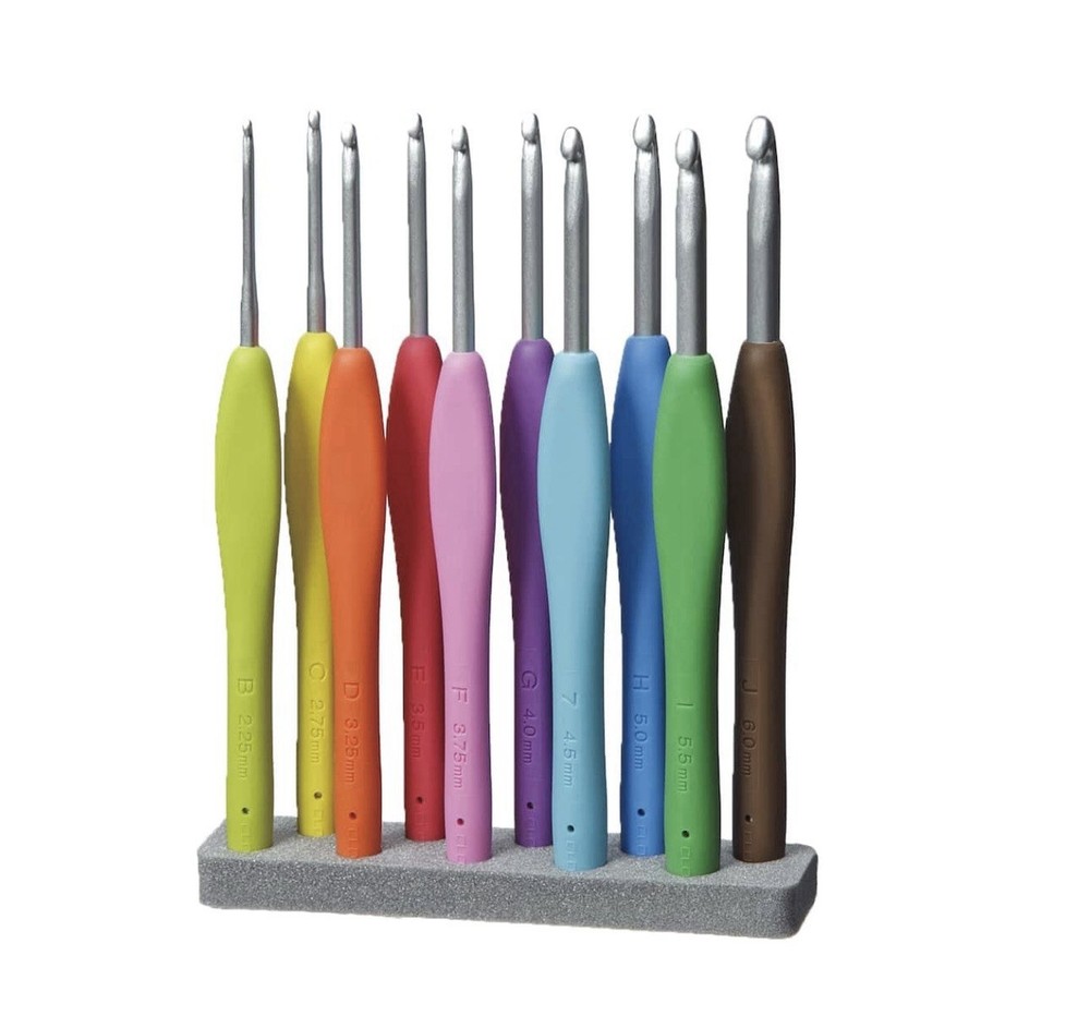 Clover 3672 Amour Crochet Hook Set, Assorted - 10 Sizes