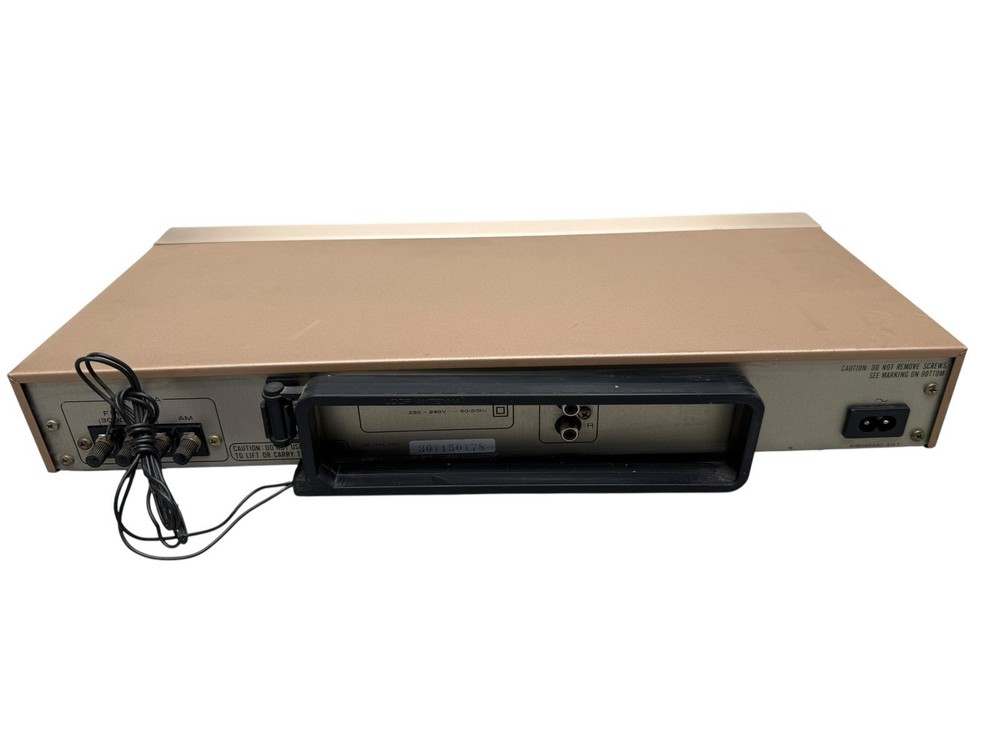 Technics ST320L Stereo Tuner
