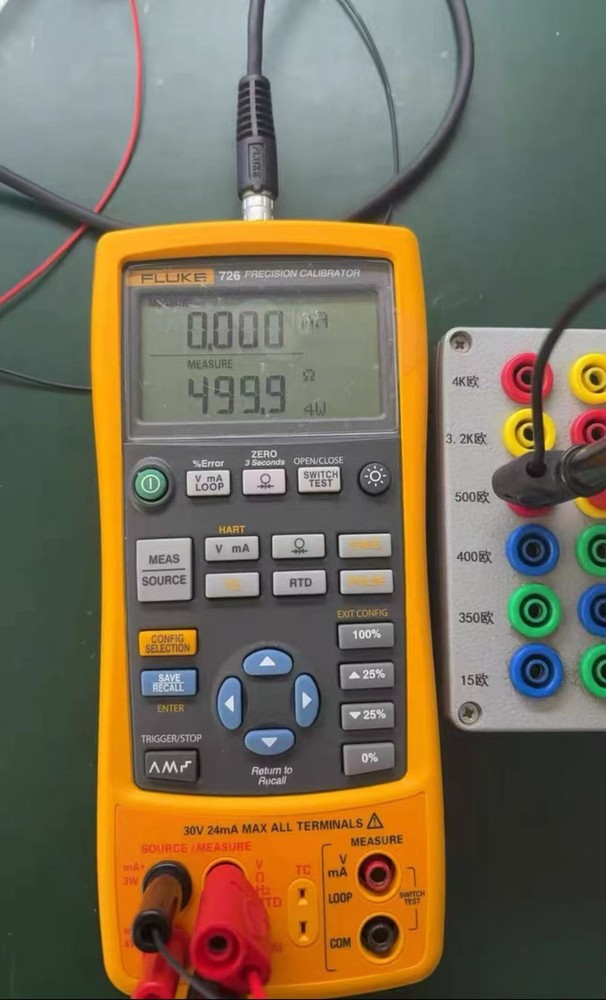 Fluke 726 Precision Multifunction Process Calibrator