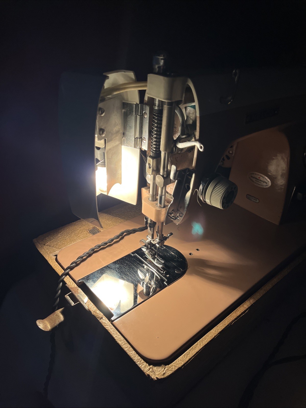 Vintage RARE Nelco Sewing Machine Model H222 With Pedal & Case JC-2 Toyota Japan