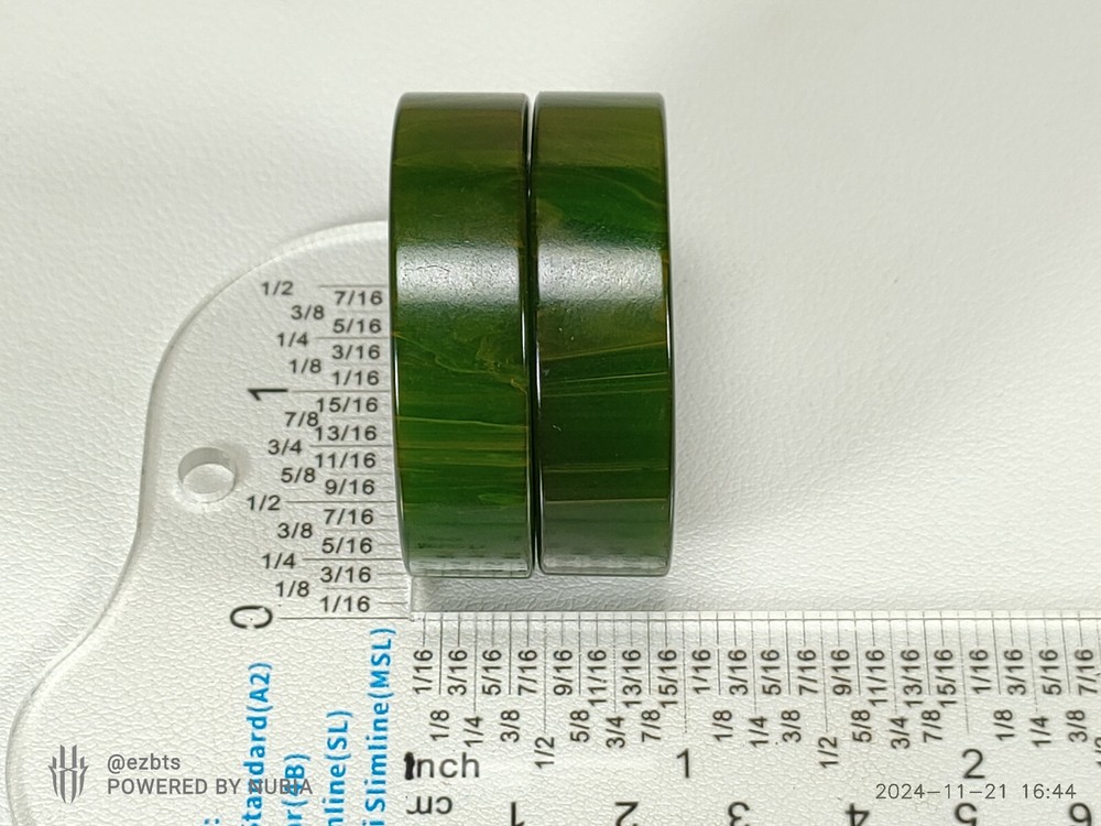 Bakelite Backgammon Chip Disc Green Yellow swirl 1.72" Replacement Catalin 1 pc