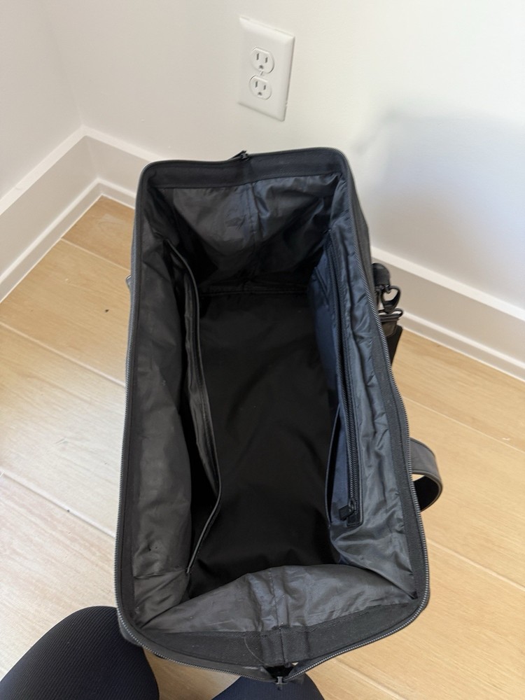 BEIS Weekender Bag In Black (see description)