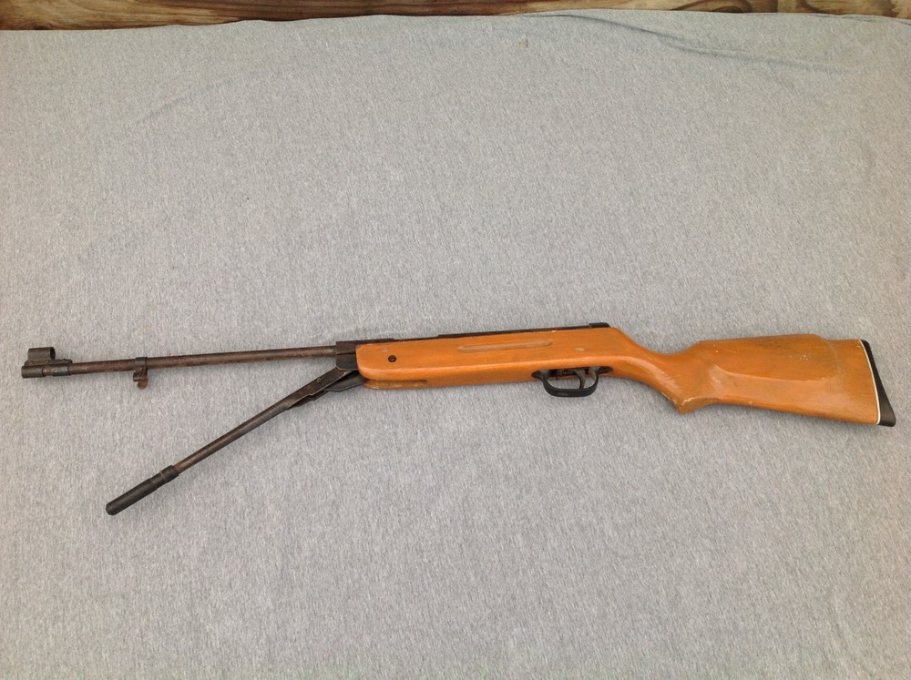 Underlever Air Rifle