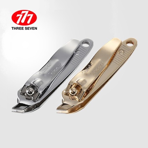 nail clippers / cuticle trimmer / cuticle nipper