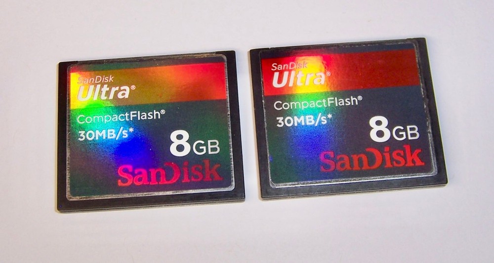 2 New 8GB SanDisk Ultra Compact Flash Memory Cards 30mb/s - 8 GB CompactFlash