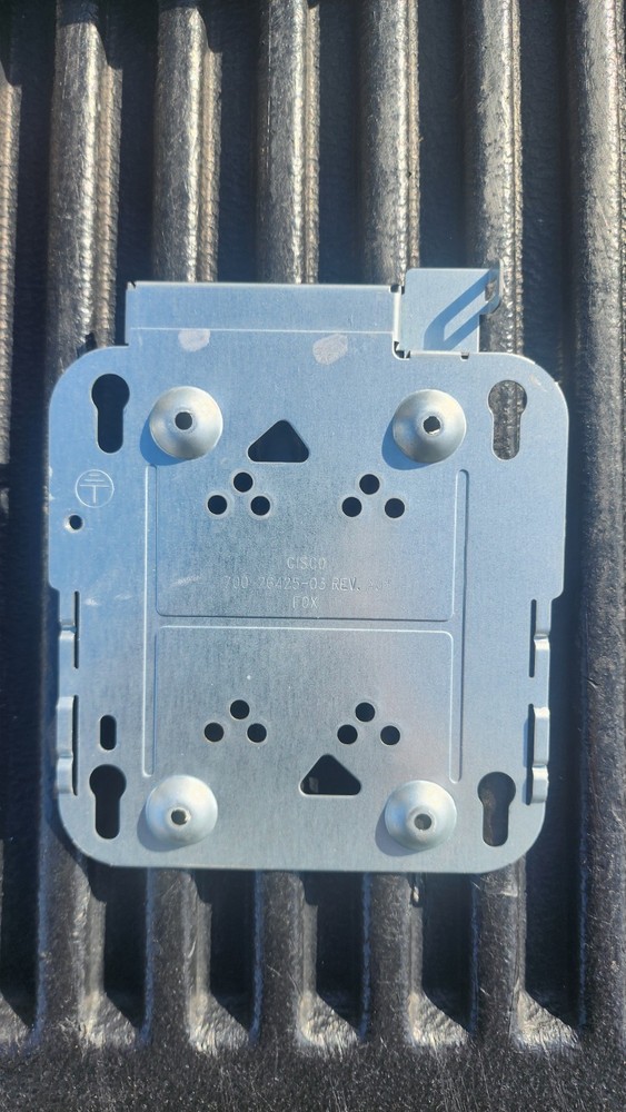 (19) Cisco 700-26425-03 Wireless Access Point AP Mounting Bracket Plates
