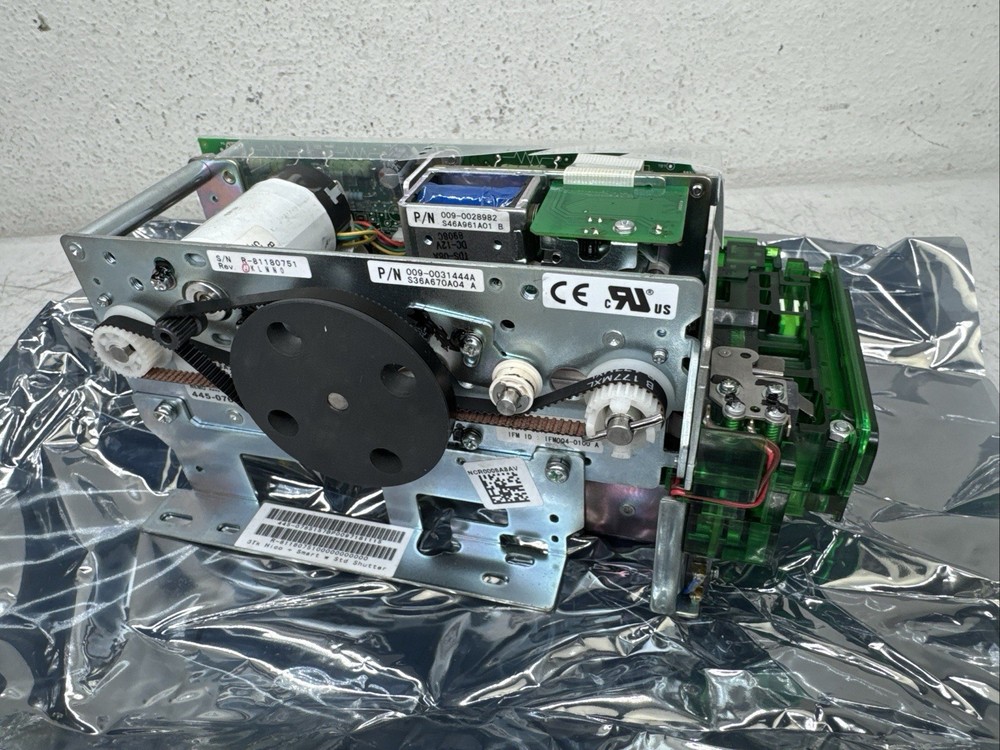 NCR Motorized Card Reader  Track2 + w Std Shutter Model No 445-0765157A