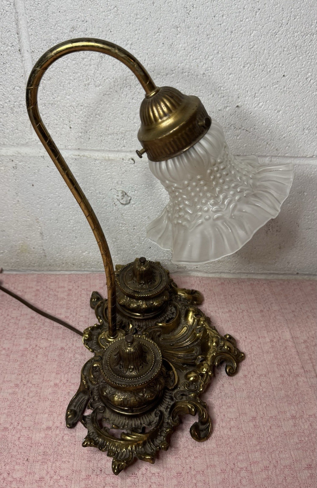 Antique Vintage Desk Light Lamp Double Ink Well Brass Victorian Art Nouveau