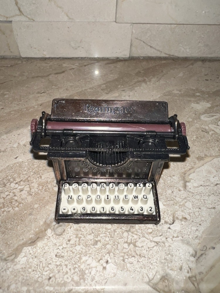Miniature Typewriter Die Cast Pencil Sharpener 8786