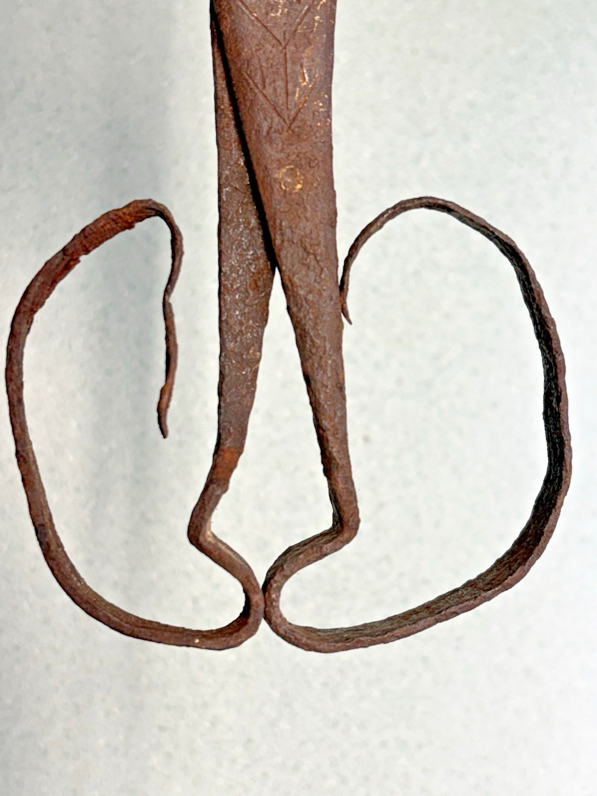 REVOLUTIONARY WAR ERA BLACKSMITH HAND-FORGED IRON SCISSORS good CONDITION RARE