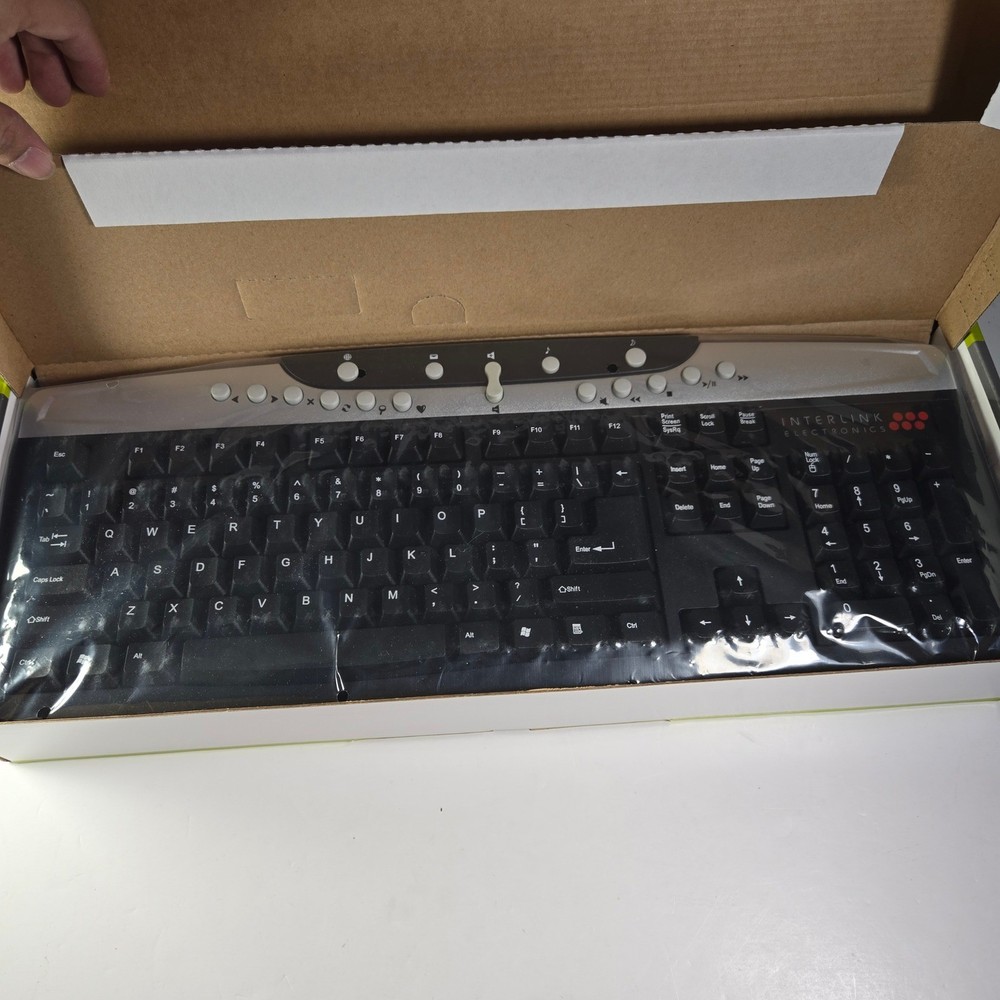 VersaPoint Communicator Wireless Keyboard Mouse and Presentation Remote Set