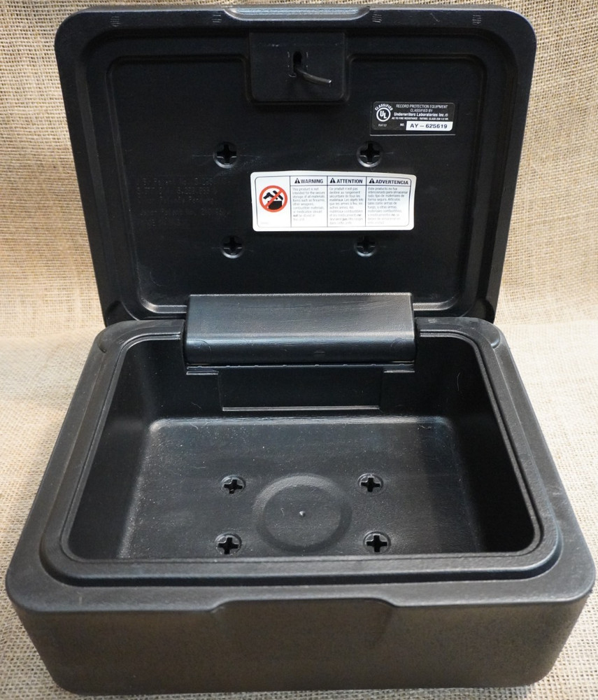 SentrySafe Model AY-625619 Box W/ Key