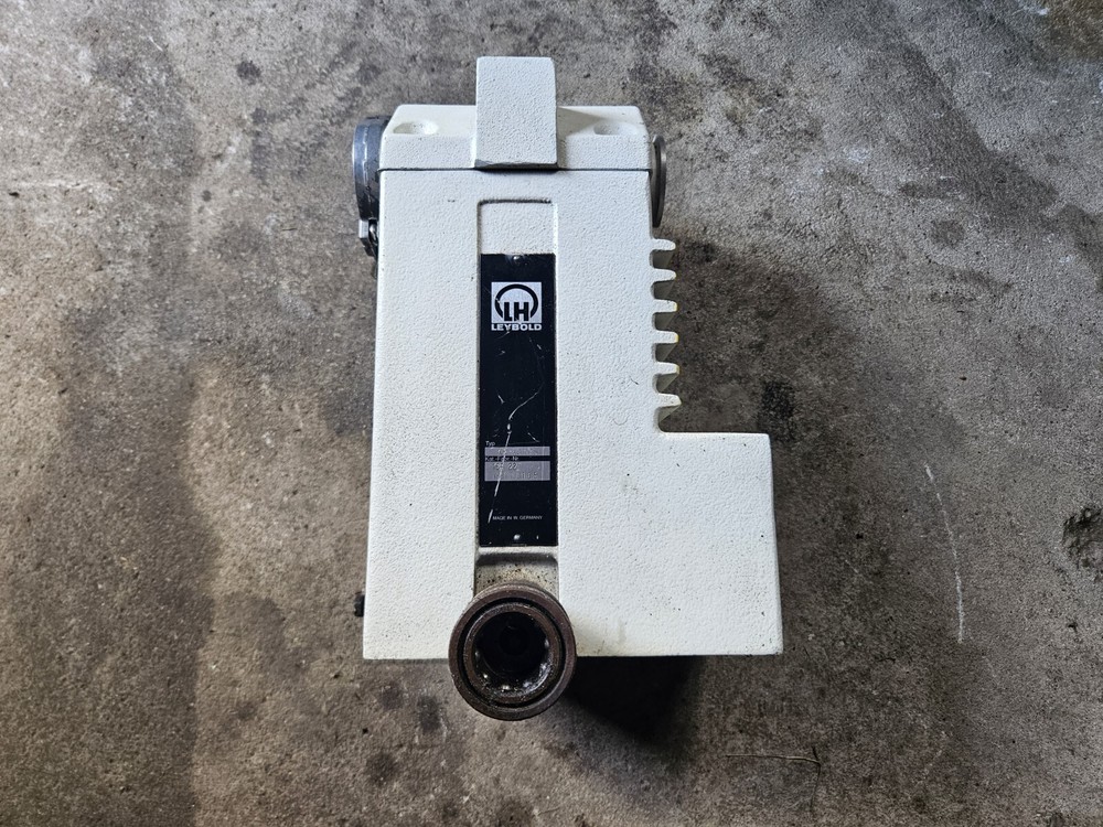 Leybold Heraeus AR40-65 Exhaust Filter