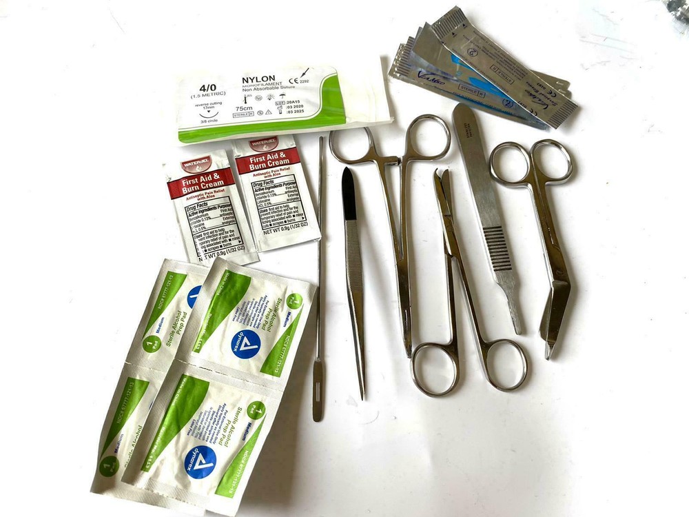 Basic Surgical Suture Kit, First Aid Set, Emergency Kit, Trauma Survival Pack