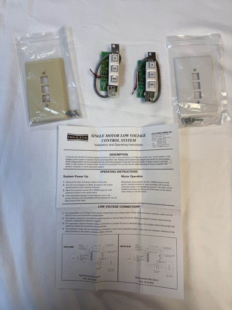 Projection Da Lite Screens Model LVC-4 + 2 Wall Switch