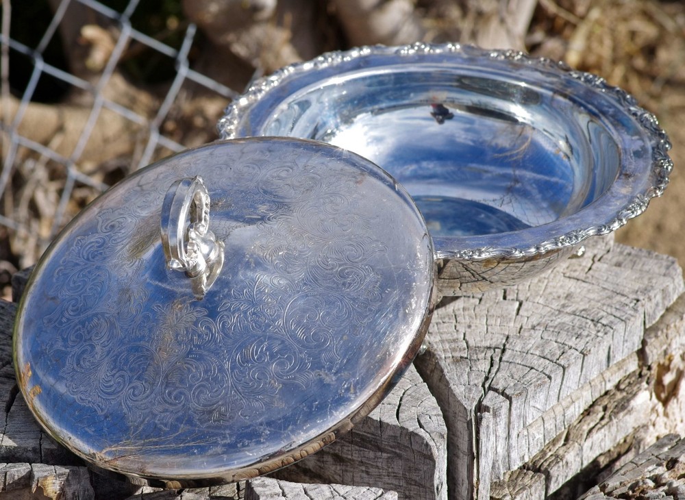 VINTAGE Silver Plate CHAFING DISH Large 10 1/2" by ONEIDA Made in USA c.1960's