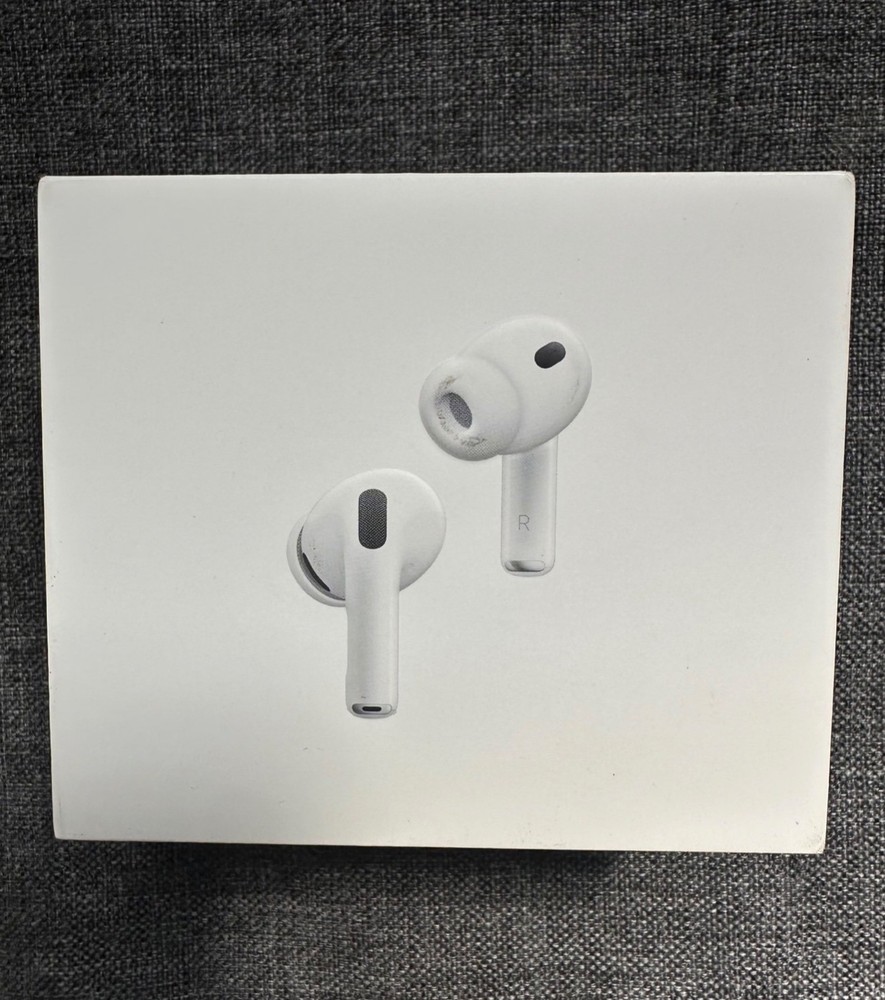 Apple AirPods Pro 3 (3rd Generation) Wireless Earbuds Type C - Excellent