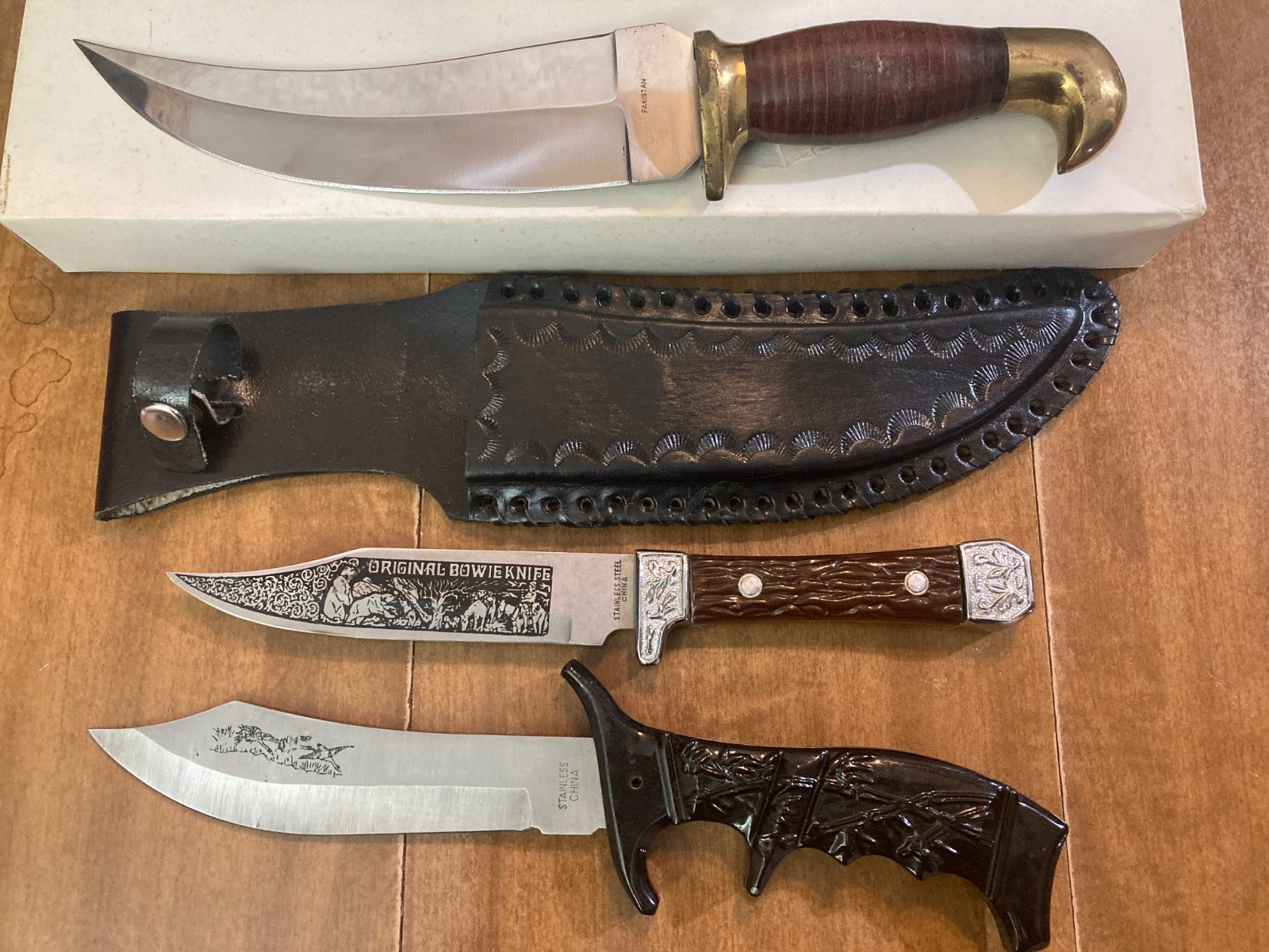 Vintage Fixed Blade Knife Lot Large Hunting Survival Display 1 w/Box Sheath