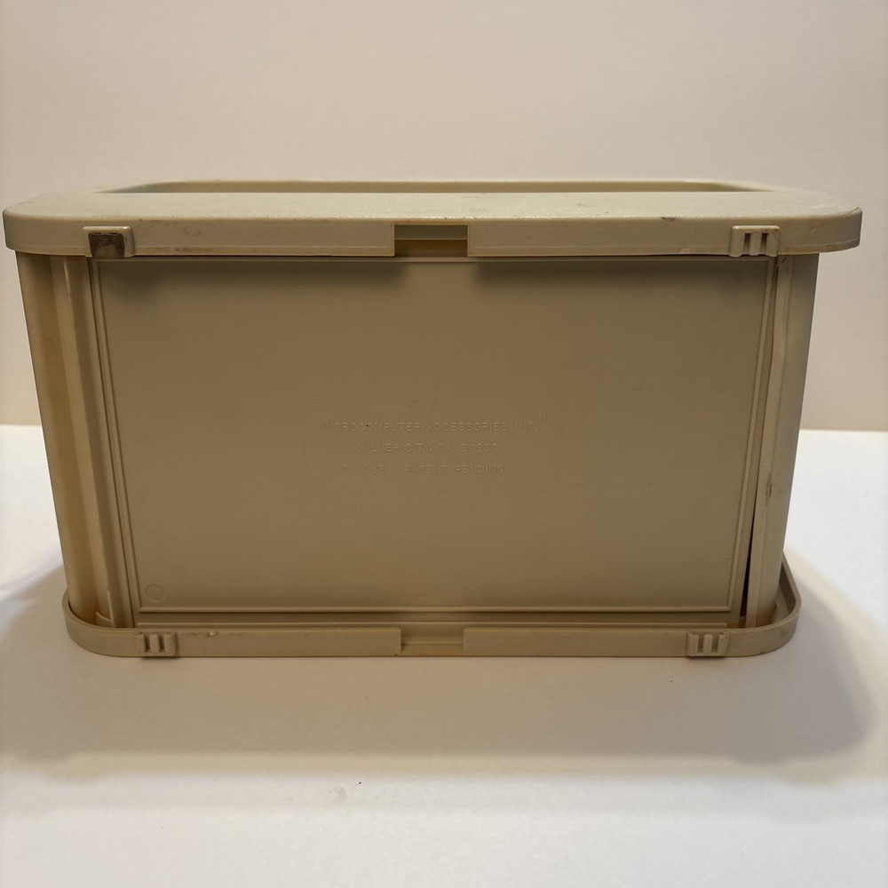 Microcomputer Accessories Plastic Roll Top 5.25” Disc Keeper Storage No Key