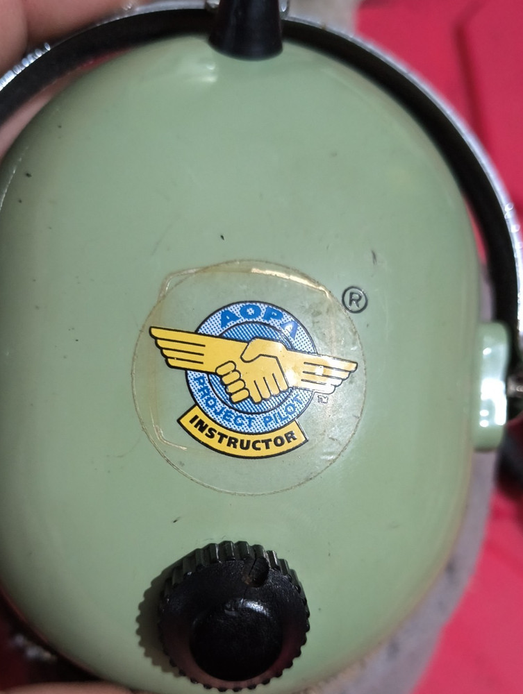 David-Clark H10-60 Aviation Headset with Microphone - Pre-owned (untested)