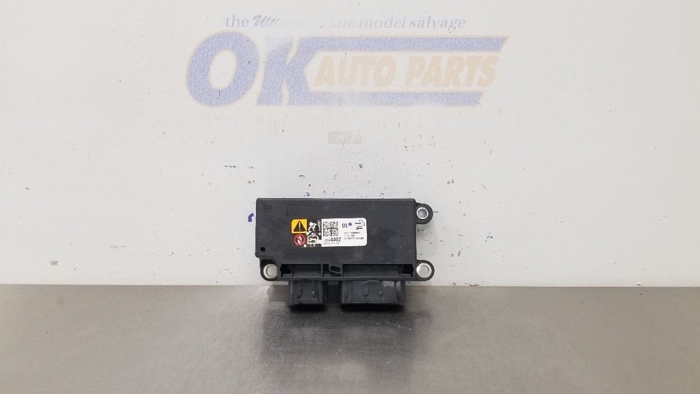 15 CHEVY SILVERADO 1500 SRS BAG MODULE 13594402