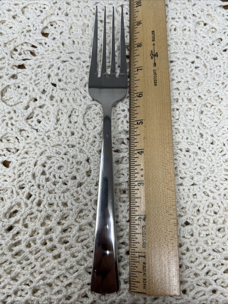 Nocha  Serving Fork Stainless Flatware Silverware Oneida Glossy 9 Inch