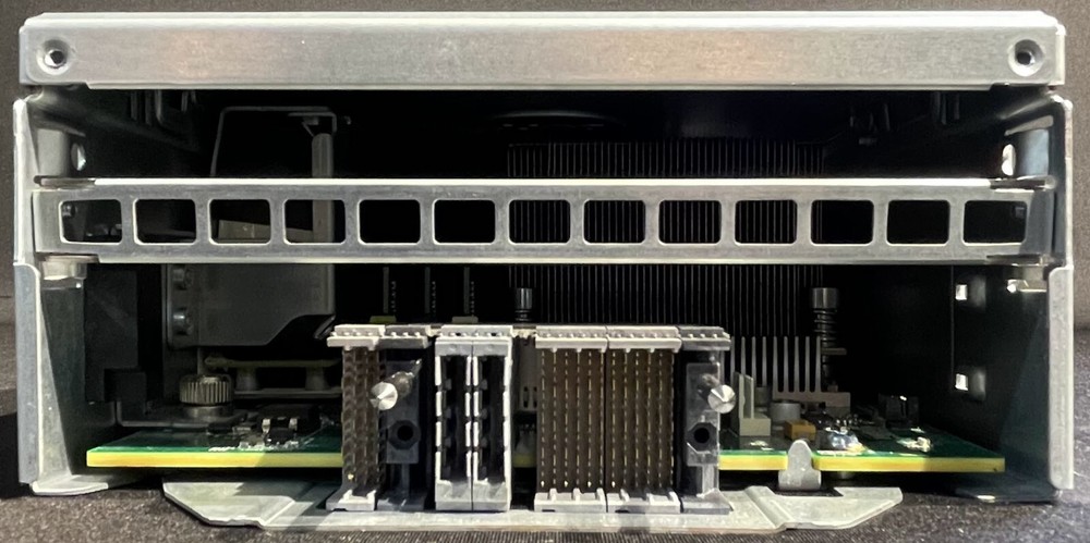 Dell Model: C11M Network Storage Controller Module / DP/N: 13DHF / P8V6X