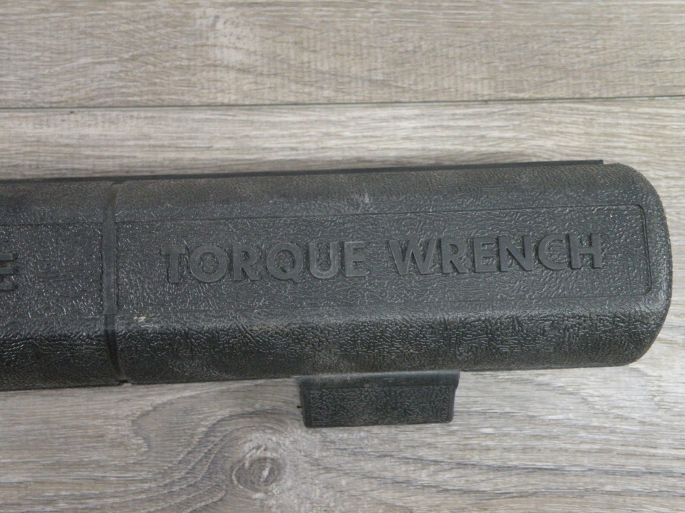 Pittsburgh Pro 1/2" Drive Click Type Torque Wrench with Hard Case