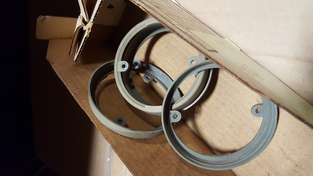 PACK OF 4 STEP LIGHT PART # 35 B