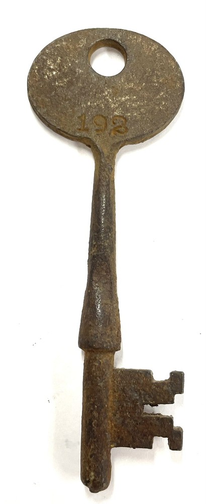 Vintage Long Skeleton Key. #192 Barrels Key