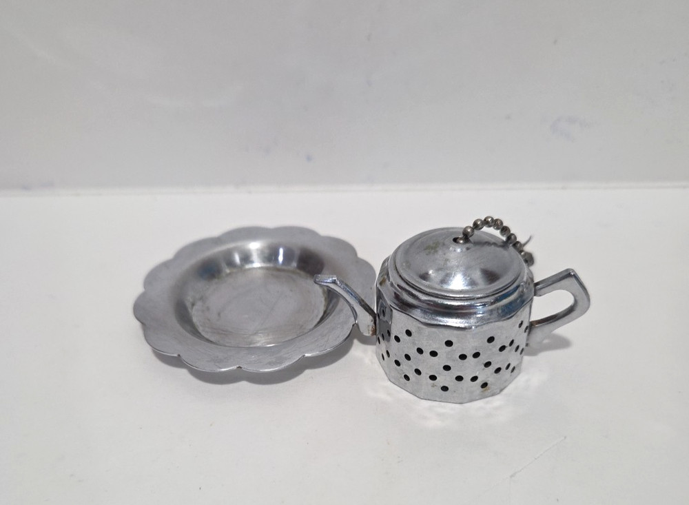 Vintage Miniature Teapot Tea Infuser