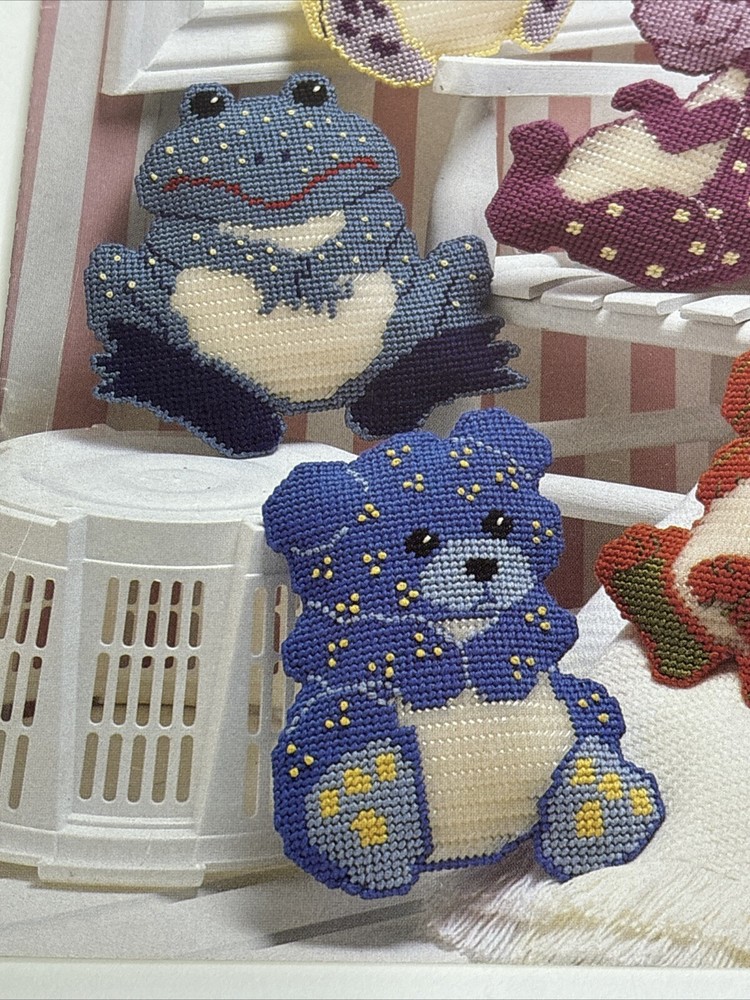 Needlecraft Shop Glow Buddies 7 Designs Plastic Canvas Pattern
