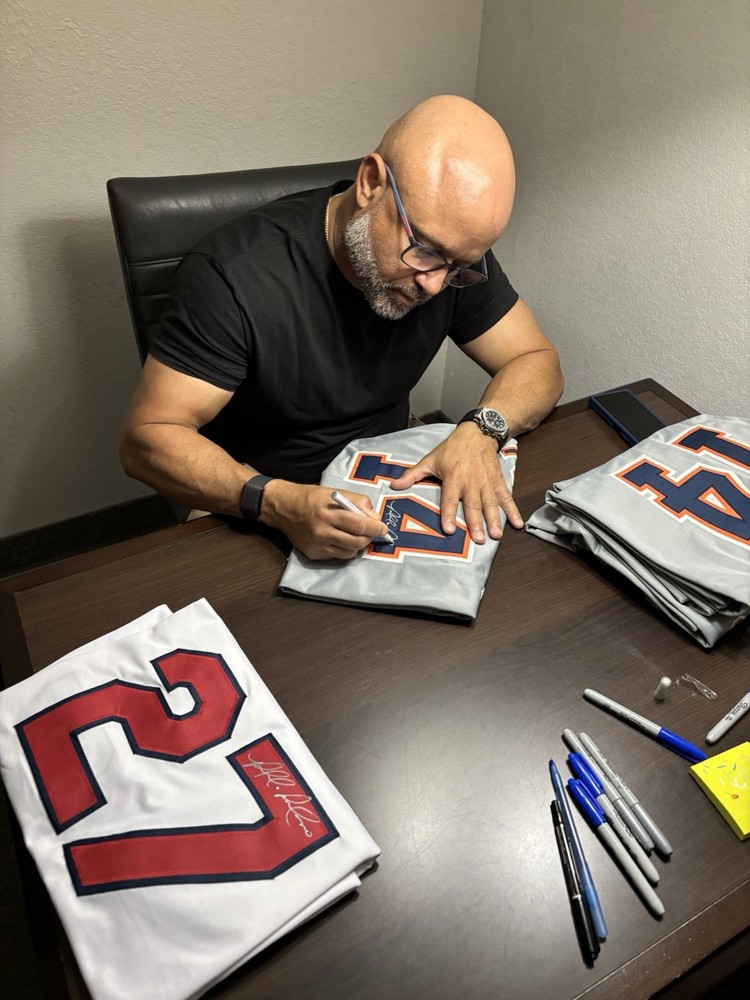 Tigers Placido Polanco signed Jersey W/COA